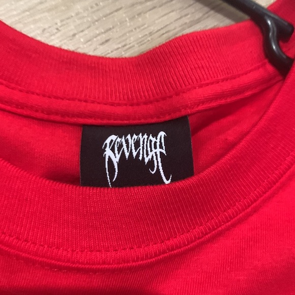 Revenge Tee size medium - Picture 2 of 3